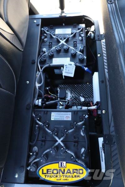 eNVy NV-4 Golfo vežimėliai