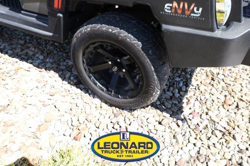eNVy NV-4 Golfo vežimėliai