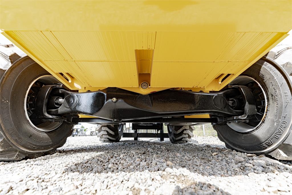Load Lifter 2414-8G STANDARD EQT Other trucks
