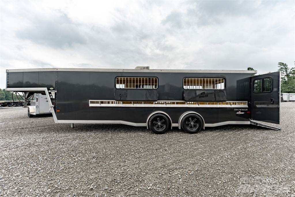 showman Sundowner Trailer Corporation - Showman Extreme Bumper Pull