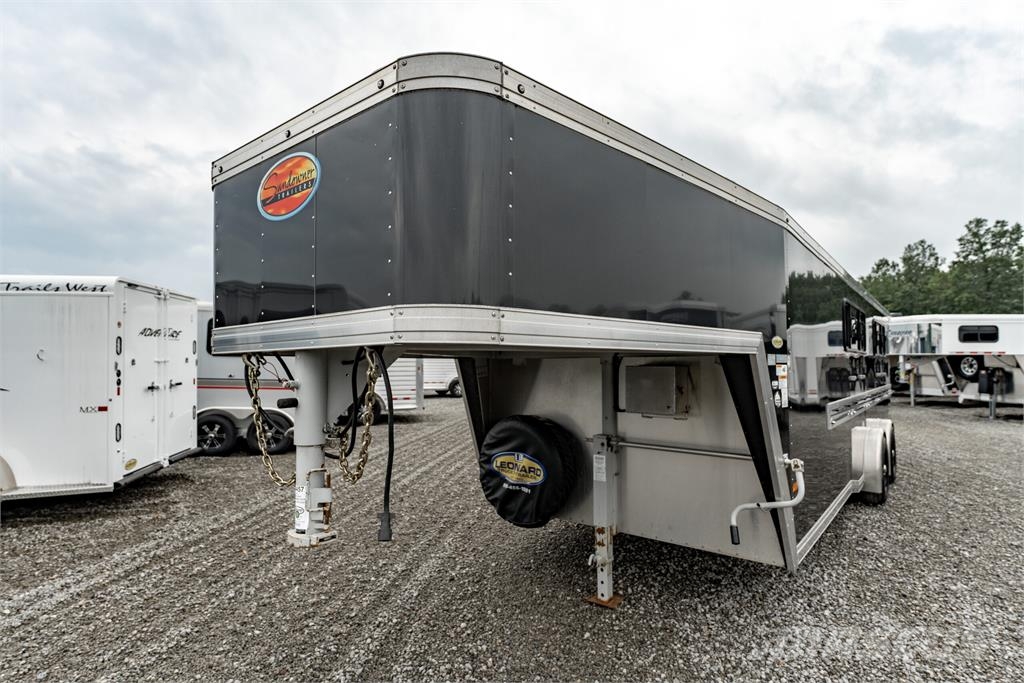 showman Sundowner 10PEN SHOWMAN EXTREME, 2020, North Jackson, Ohio
