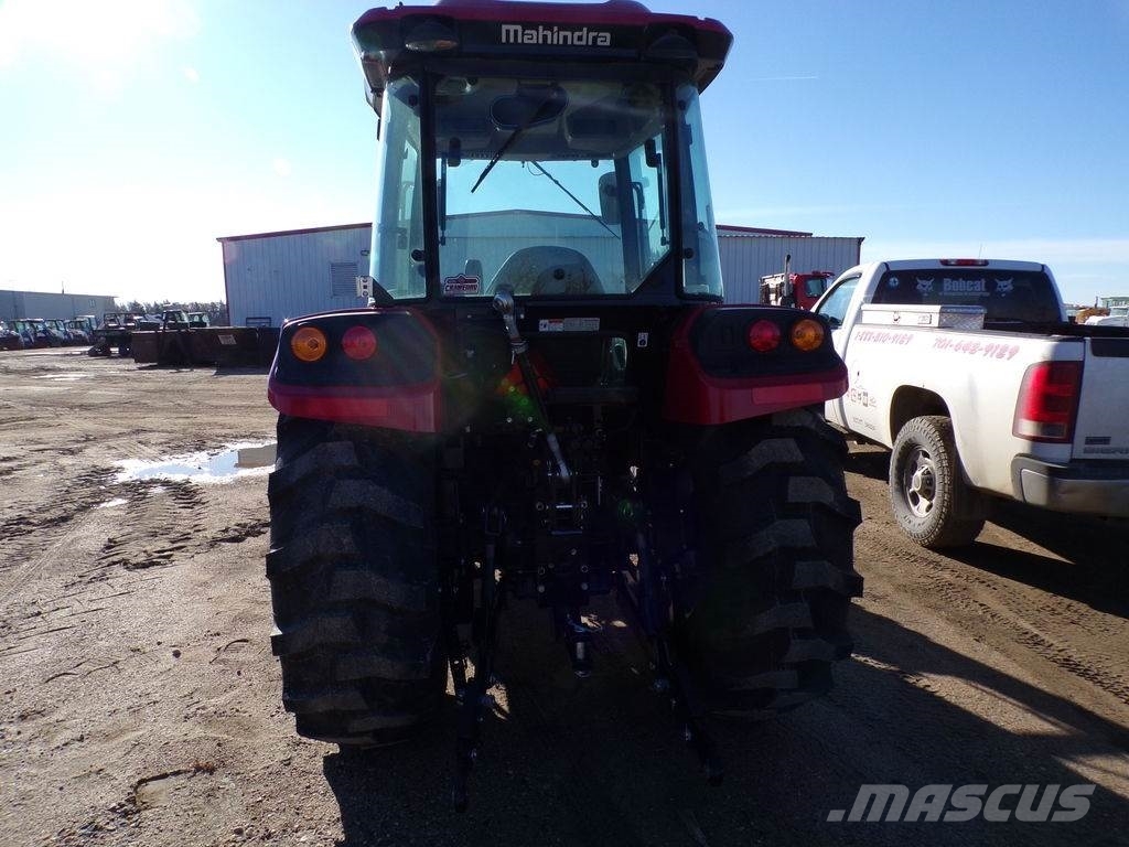 Mahindra 2600 Series 2670 PST Cab Otros