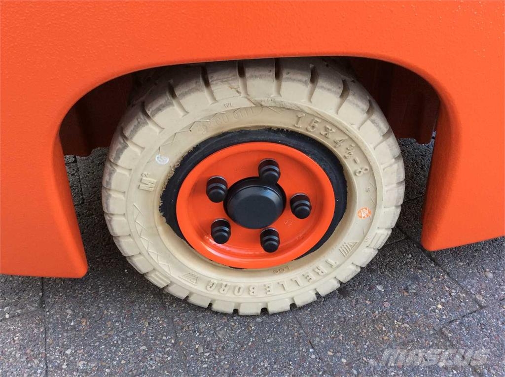 Linde E16H شاحنات ذات رافعات شوكية تعمل بالكهرباء
