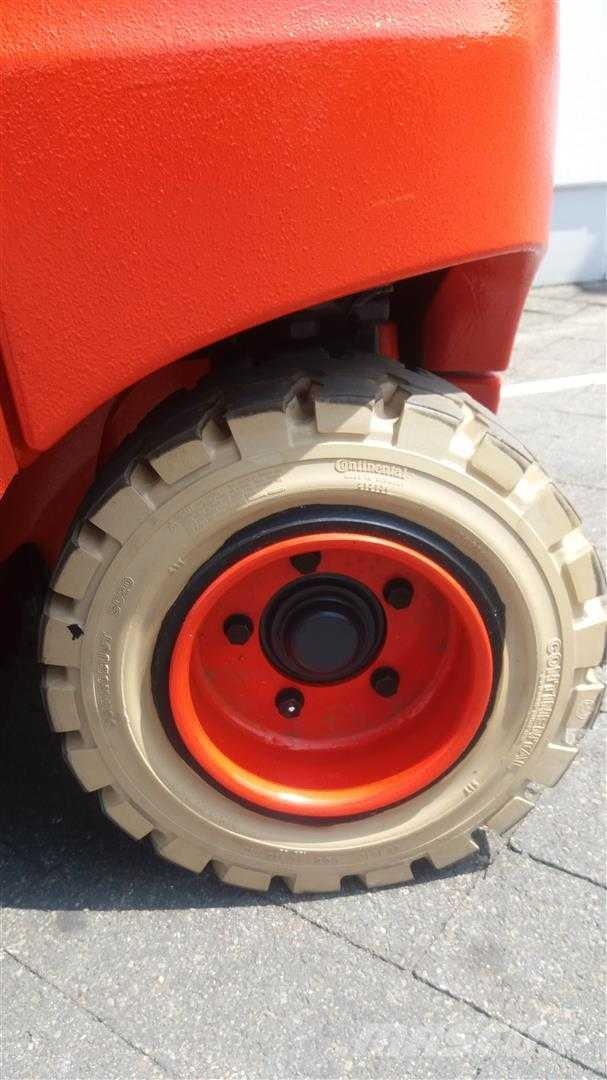 Linde E25L 전동 지게차