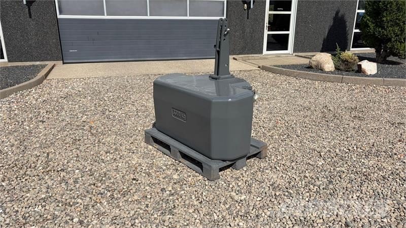 Allround vægtklods 3300 Kg Rigtig fin Contrapeso delantero