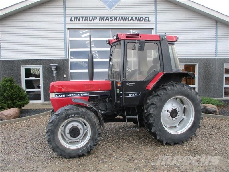 Case IH 845 XL