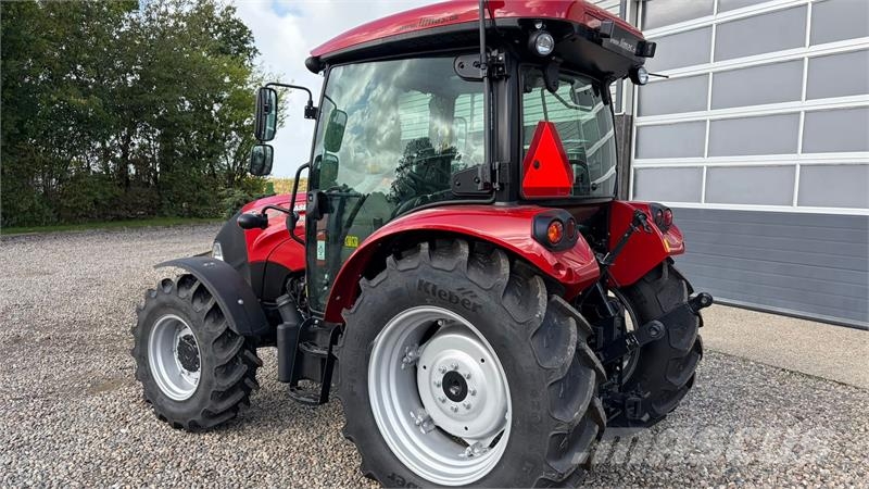Case IH Farmall 75 A med vendegear og brede hjul Tracteur