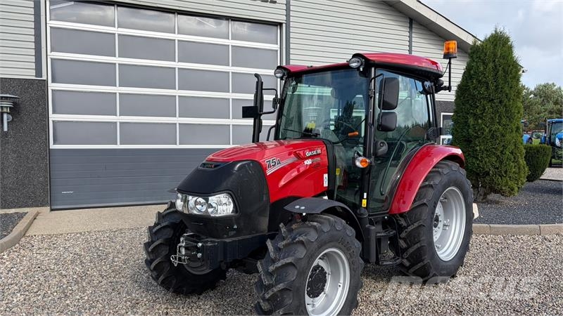 Case IH Farmall 75 A med vendegear og brede hjul Tracteur