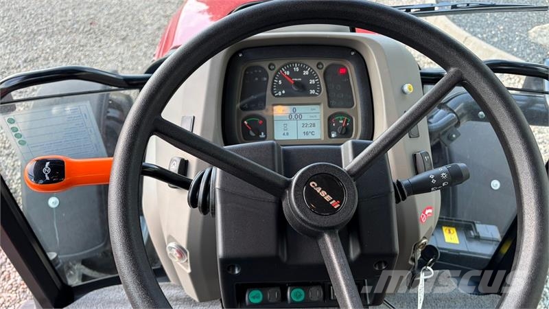 Case IH Farmall 75 A med vendegear og brede hjul Tracteur
