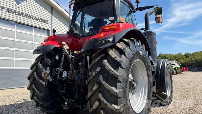 Case IH MAGNUM 340 CVX med frontlift. Gård traktor الجرارات