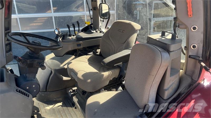 Case IH Puma 155 Med frontlift Трактори
