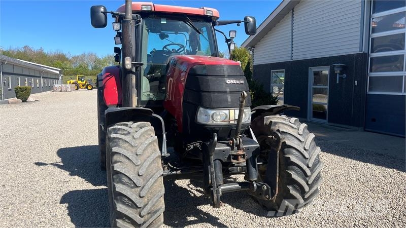 Case IH Puma 155 Med frontlift Трактори