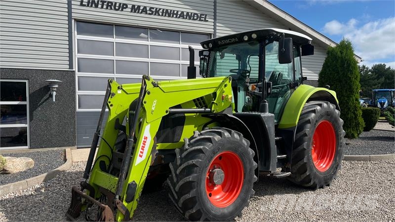 CLAAS Arion 610 Med frontlæsser Traktorok