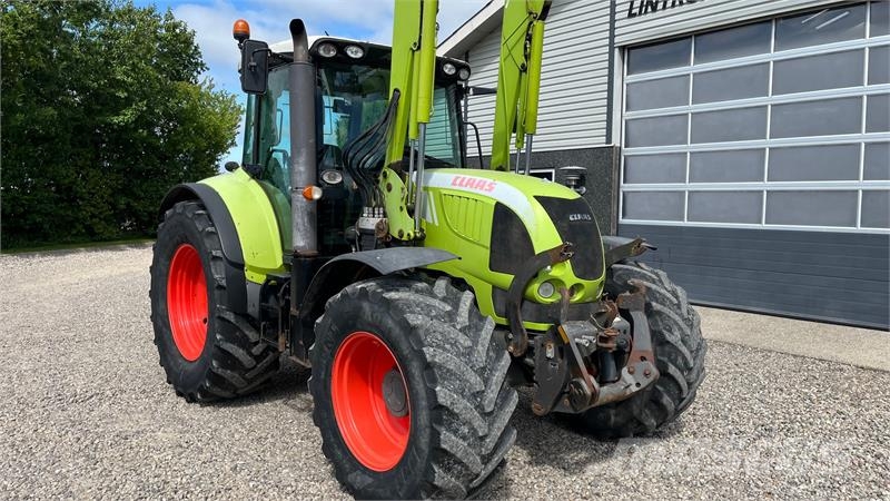 CLAAS Arion 630 CIS Med frontlæsser og frontlift Traktorok