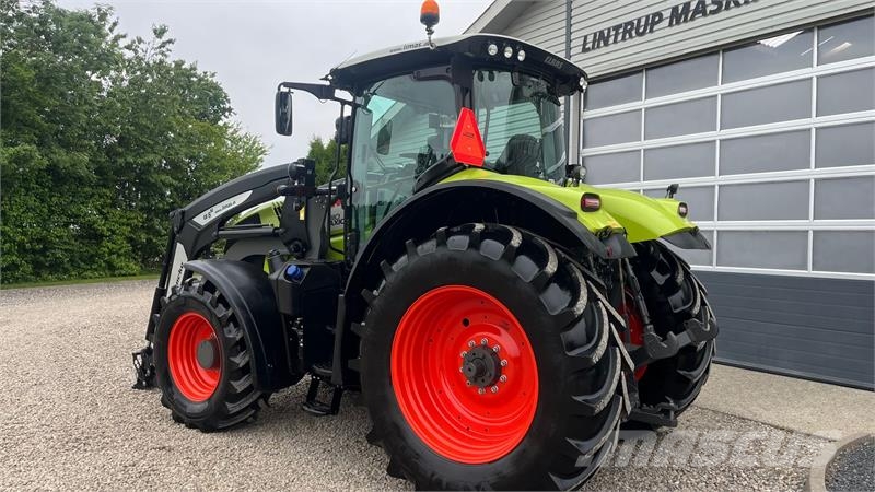 CLAAS Axion 810 CMATIC Med frontlift og frontlæsser 트랙터