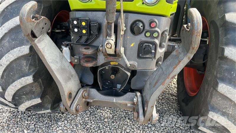 CLAAS AXION 850 Med frontlift og frontpto 拖拉机/农用车