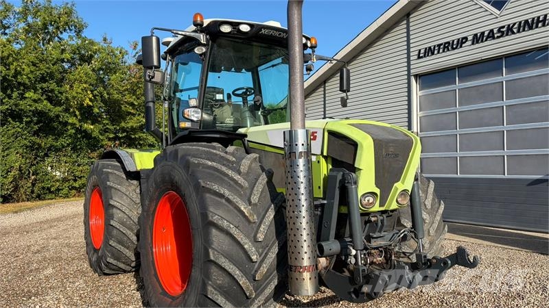 CLAAS XERION 3800 Med frontlift 트랙터