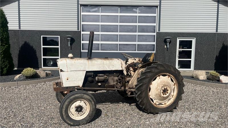 David Brown 880 Med defekt køler Tracteur