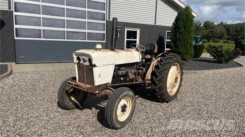 David Brown 880 Med defekt køler Tracteur