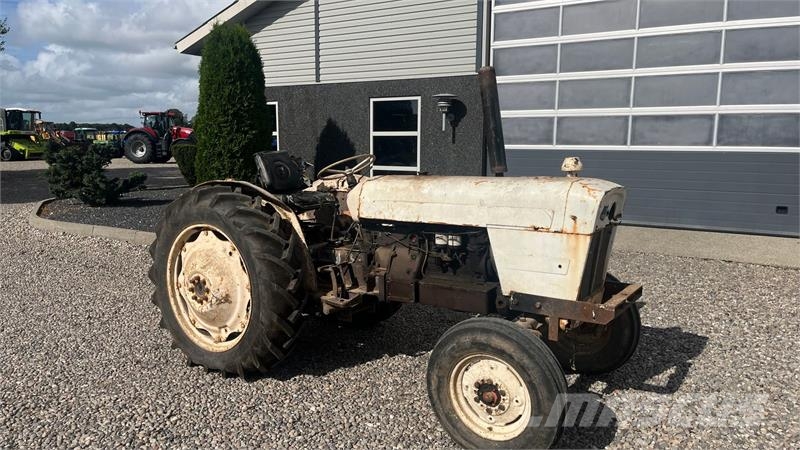 David Brown 880 Med defekt køler Tracteur