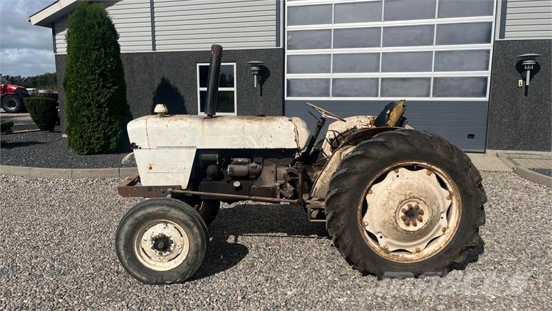 David Brown 880 Med defekt køler Tracteur
