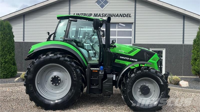 Deutz-Fahr Agrotron 6215 TTV Med frontlift Tractors