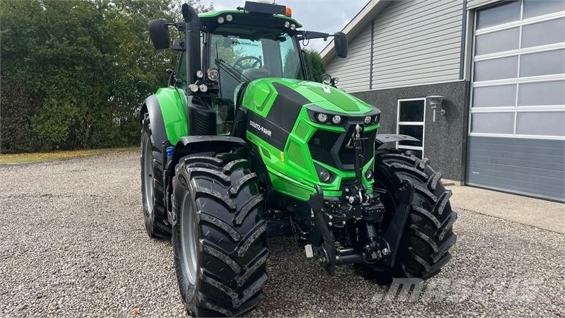 Deutz-Fahr Agrotron 6215 TTV Med frontlift Tractors