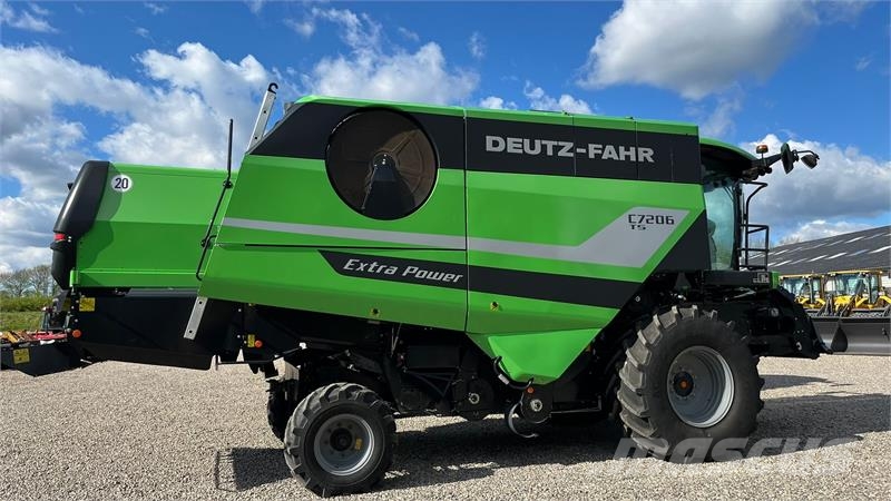 Deutz-Fahr C7206 With 24feed - 7.2m header. New and unused Co Leikkuupuimurit