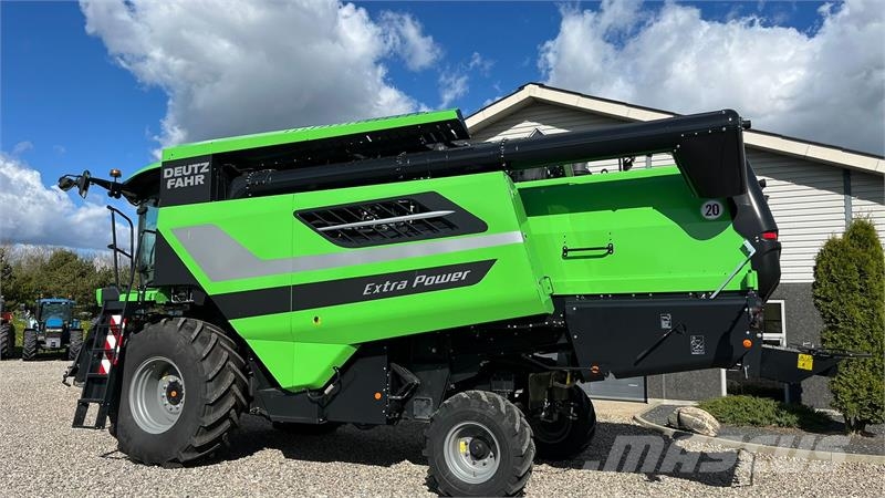 Deutz-Fahr C7206 With 24feed - 7.2m header. New and unused Co Leikkuupuimurit