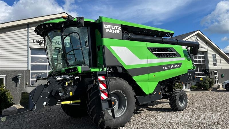 Deutz-Fahr C7206 With 24feed - 7.2m header. New and unused Co Leikkuupuimurit