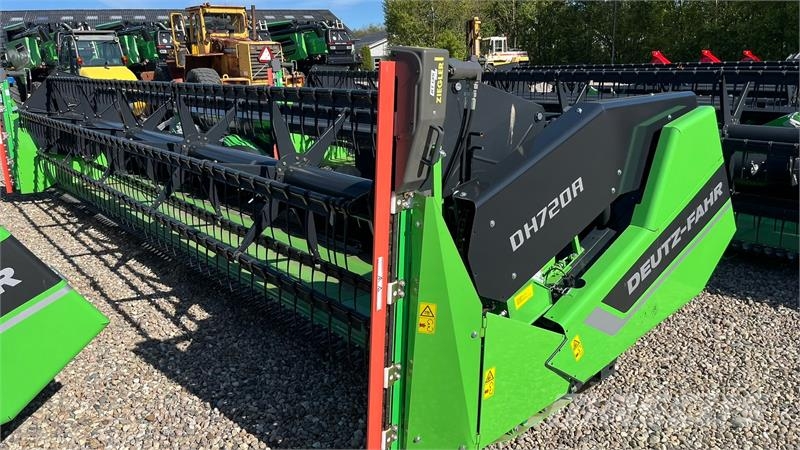 Deutz-Fahr C7206 With 24feed - 7.2m header. New and unused Co Leikkuupuimurit