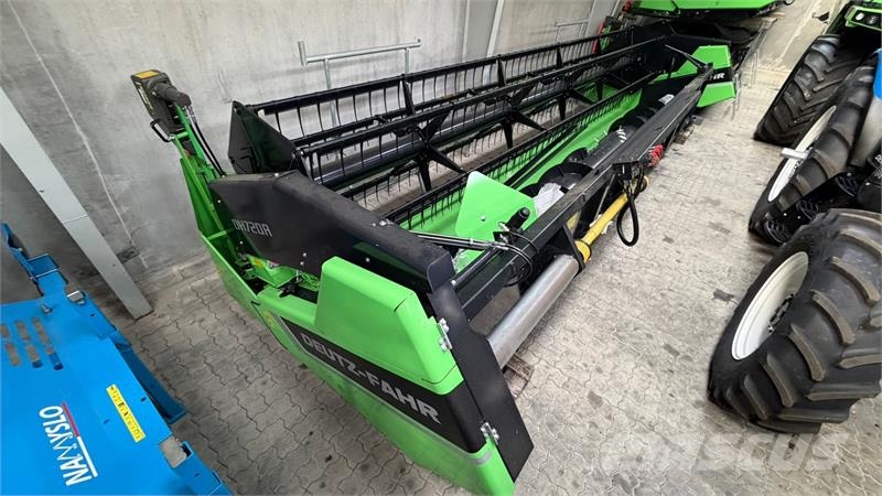 Deutz-Fahr DH720A NEW, HEADER 7.2 M WITH AC-HA L3001 MULTI-CO Leikkuupuimurit