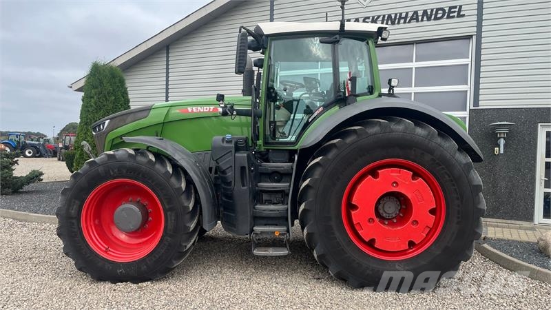 Fendt 1042 Vario S4 Profi Plus Med frontlift Traktorer