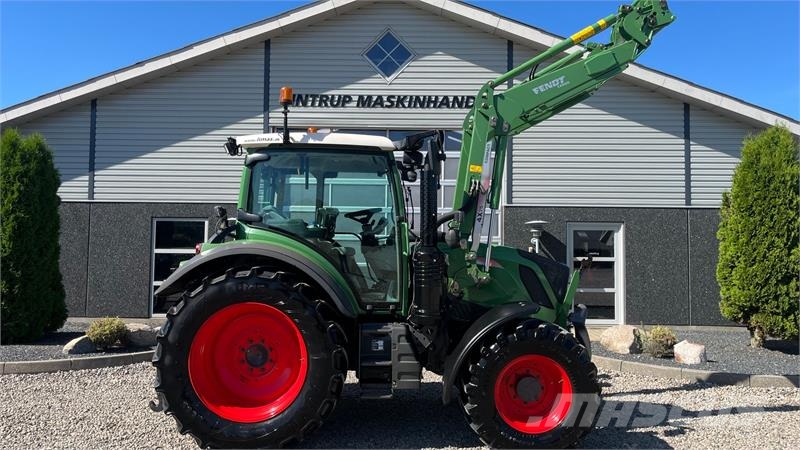 Fendt 313 VARIO Med frontlift og frontlæsser Трактори