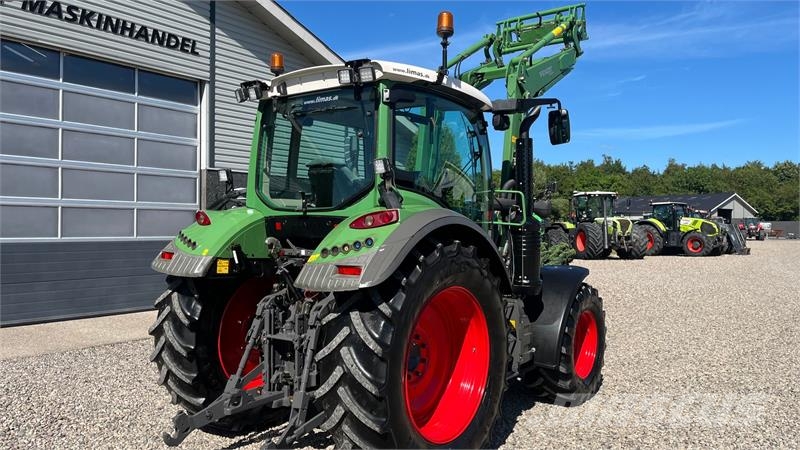 Fendt 313 VARIO Med frontlift og frontlæsser Трактори