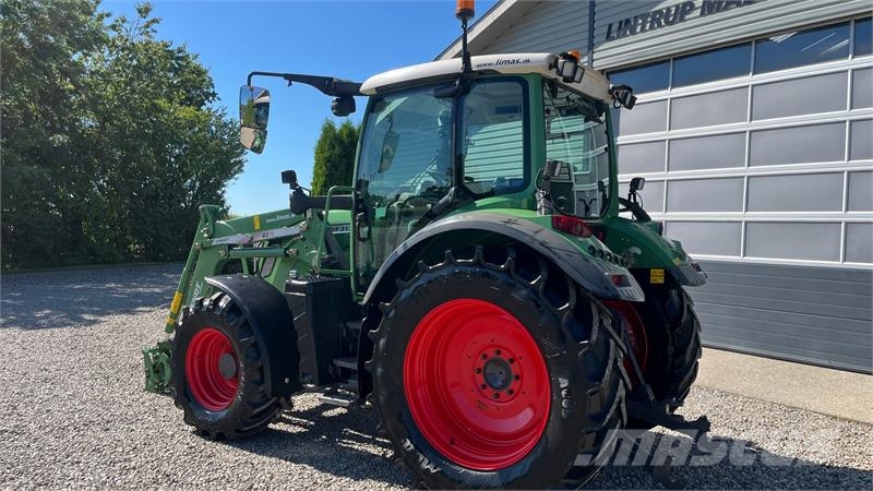 Fendt 313 VARIO Med frontlift og frontlæsser Трактори