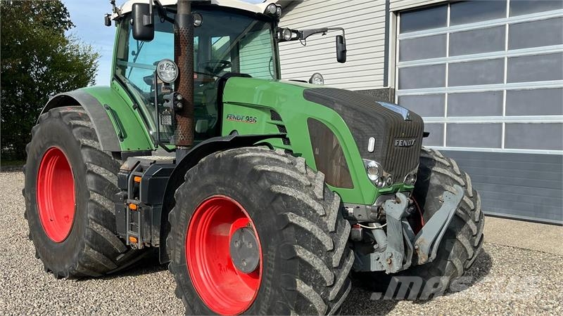 Fendt 936 Vario med frontlift Traktorer