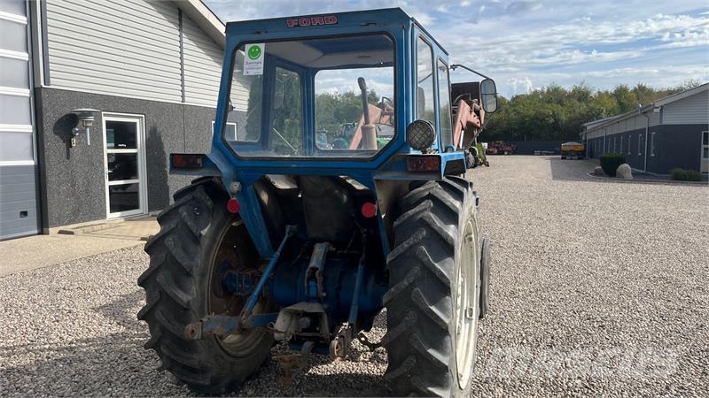 Ford 4000 Med servo og frontlæsser Traktori