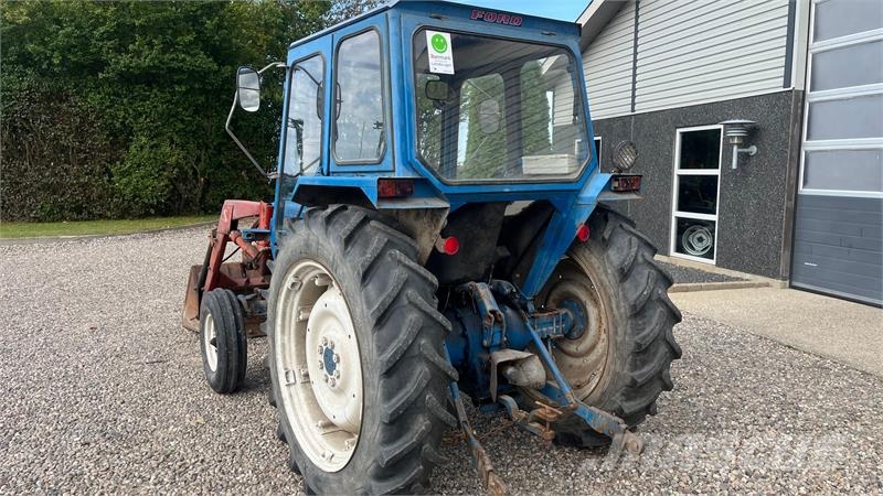Ford 4000 Med servo og frontlæsser Traktori