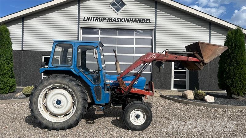 Ford 4000 Med servo og frontlæsser Traktori