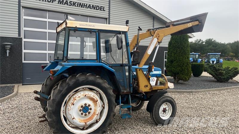 Ford 4610 Med frontlæsser Traktoren