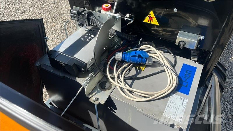 GiANT G2200E X-tra E Elektrisk minilæsser. DEN HAR KUN K Mini homlokrakodók