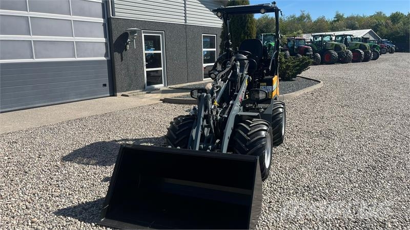 GiANT G2200E X-tra E Elektrisk minilæsser. DEN HAR KUN K Mini homlokrakodók