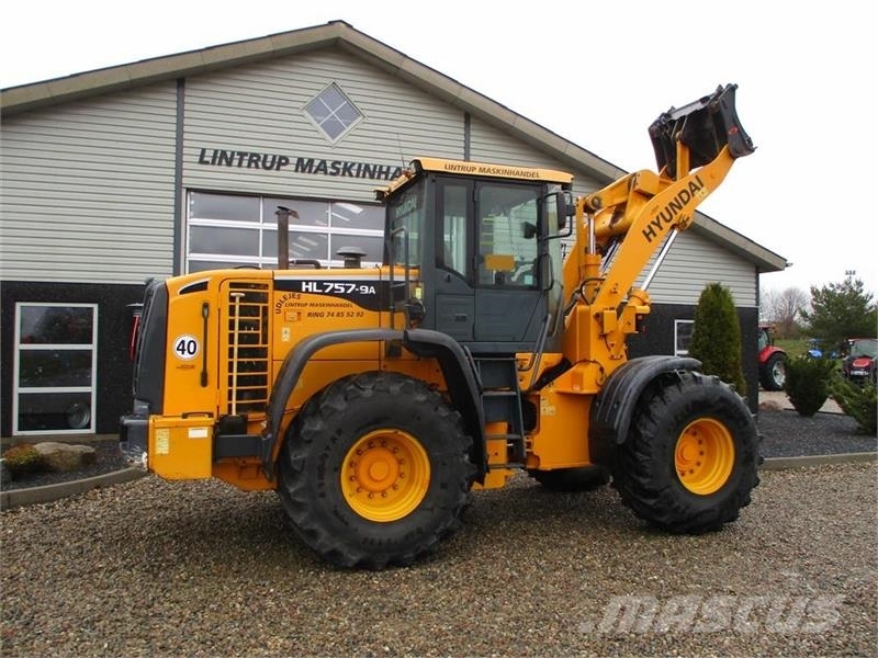 Hyundai 757-9A med 620/75R26 traktor hjul montering på 轮式装载机