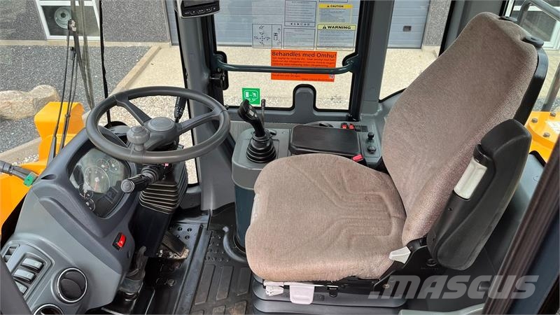 Hyundai 757-9A XTD med lang-arm. En-ejeres maskine med Loc Pás carregadoras de rodas