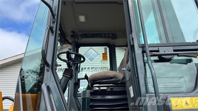 Hyundai 757-9A XTD med lang-arm. En-ejeres maskine med Loc Pás carregadoras de rodas