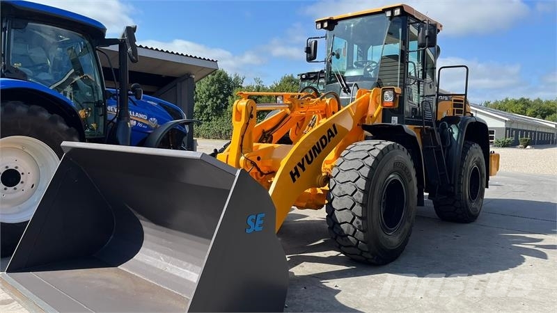 Hyundai 757-9A XTD med lang-arm. En-ejeres maskine med Loc Pás carregadoras de rodas