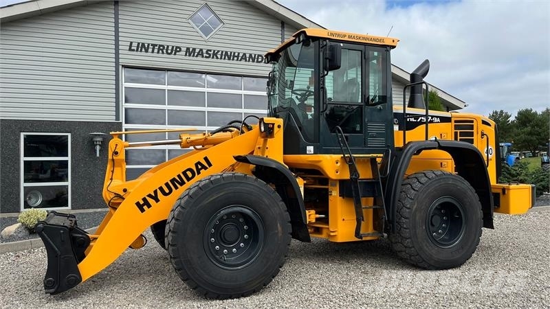 Hyundai 757-9A XTD med lang-arm. En-ejeres maskine med Loc Pás carregadoras de rodas