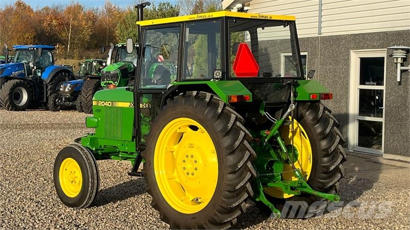 John Deere 2040 Med nye dæk hele vejen rundt Tractors