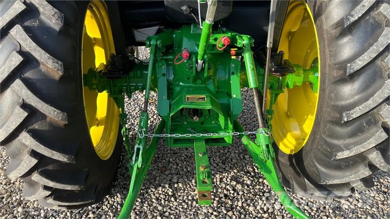John Deere 2040 Med nye dæk hele vejen rundt Tractors